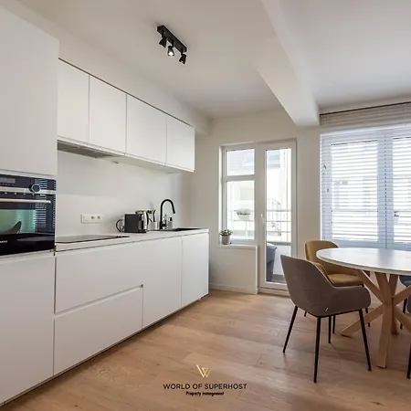 בית נופש Bright Near The Sea And The Marina