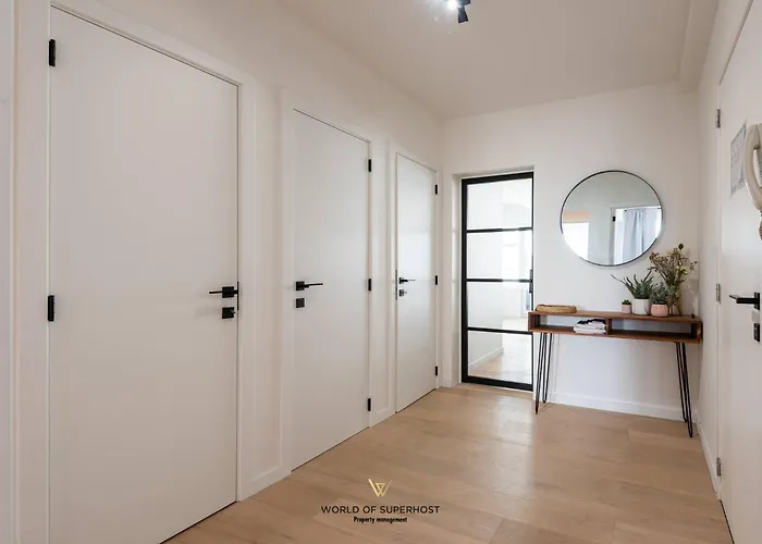 בית נופש Bright Near The Sea And The Marina אוסטנדה