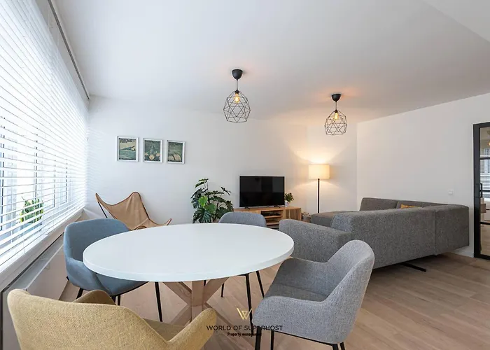 Bright Near The Sea And The Marina Holiday home *